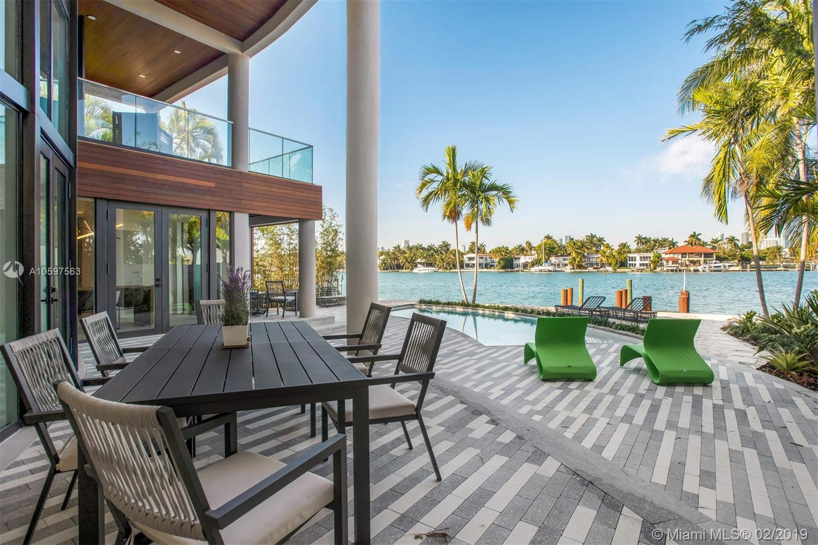 Modern Miami Beach Waterfront House